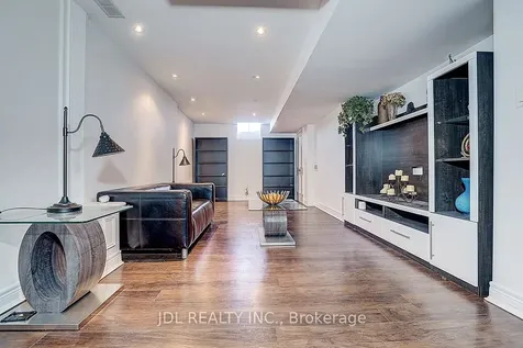 46 Braehead Drive Richmond Hill ON L4E 0B3