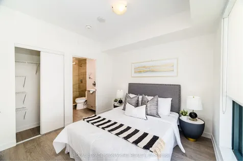120 Eagle Rock Way Vaughan ON L6A 5C2