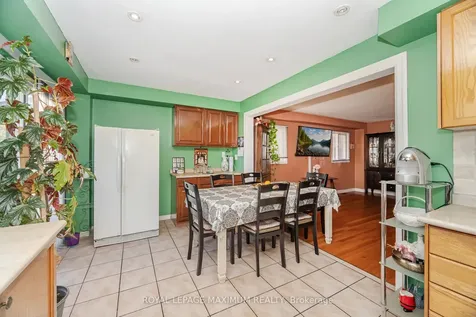 85 Ronan Crescent Vaughan ON L4H 2J6