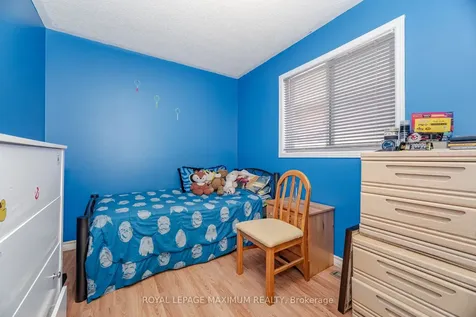 85 Ronan Crescent Vaughan ON L4H 2J6