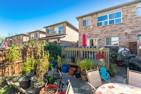85 Ronan Crescent Vaughan ON L4H 2J6