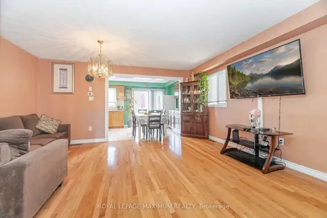 85 Ronan Crescent Vaughan ON L4H 2J6