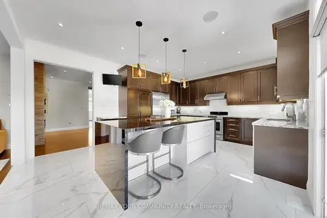 67 Trudeau Drive Vaughan ON L4H 0B7