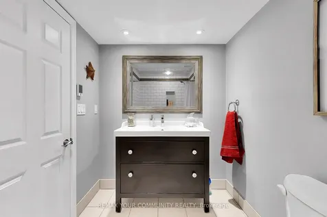 67 Trudeau Drive Vaughan ON L4H 0B7