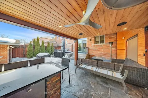 67 Trudeau Drive Vaughan ON L4H 0B7