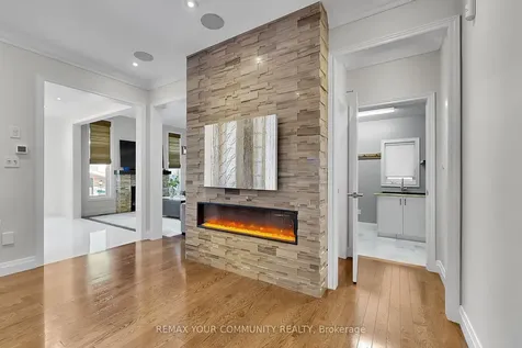 67 Trudeau Drive Vaughan ON L4H 0B7