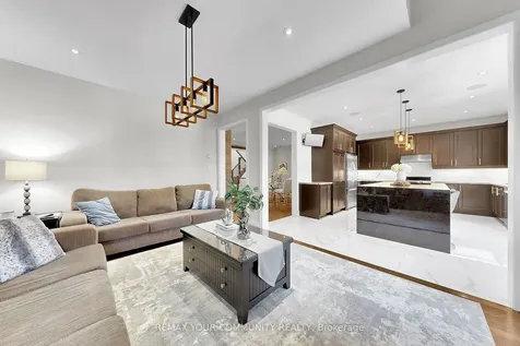 67 Trudeau Drive Vaughan ON L4H 0B7