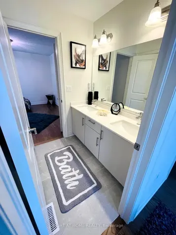 671 Langford Boulevard Bradford West Gwillimbury ON L3Z 4P4