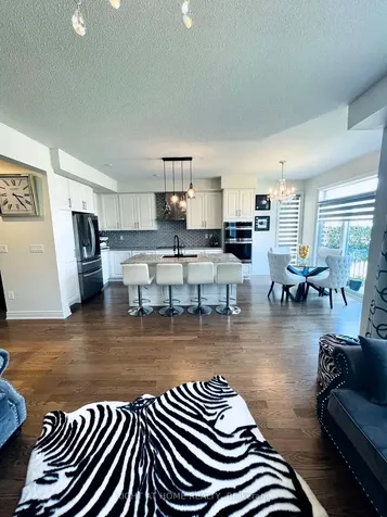 671 Langford Boulevard Bradford West Gwillimbury ON L3Z 4P4
