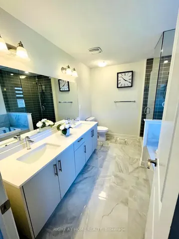 671 Langford Boulevard Bradford West Gwillimbury ON L3Z 4P4