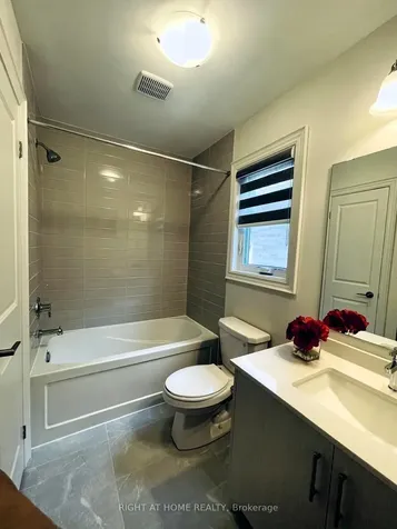 671 Langford Boulevard Bradford West Gwillimbury ON L3Z 4P4