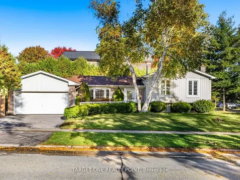 93 Mayvern Crescent Richmond Hill ON L4C 5J6
