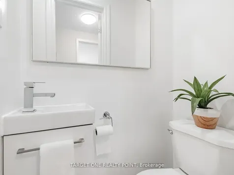 93 Mayvern Crescent Richmond Hill ON L4C 5J6