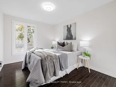 93 Mayvern Crescent Richmond Hill ON L4C 5J6