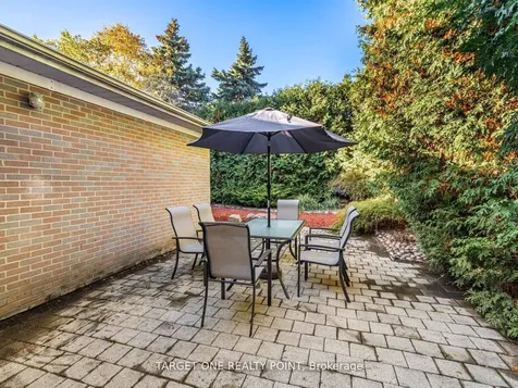 93 Mayvern Crescent Richmond Hill ON L4C 5J6