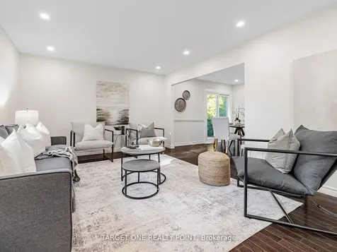 93 Mayvern Crescent Richmond Hill ON L4C 5J6