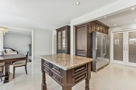 10 Claudia Avenue Vaughan ON L4L 6S1