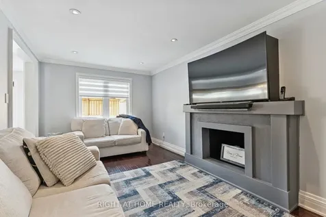 10 Claudia Avenue Vaughan ON L4L 6S1