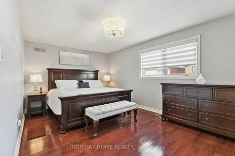 10 Claudia Avenue Vaughan ON L4L 6S1