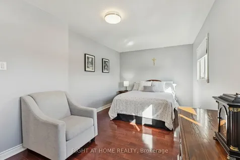 10 Claudia Avenue Vaughan ON L4L 6S1