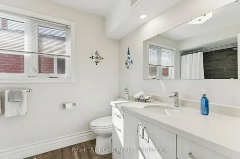 10 Claudia Avenue Vaughan ON L4L 6S1