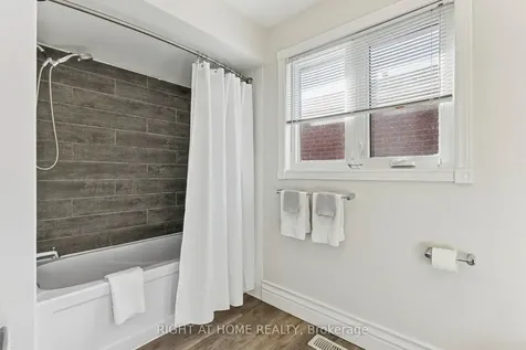 10 Claudia Avenue Vaughan ON L4L 6S1