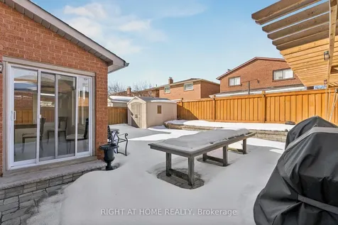 10 Claudia Avenue Vaughan ON L4L 6S1