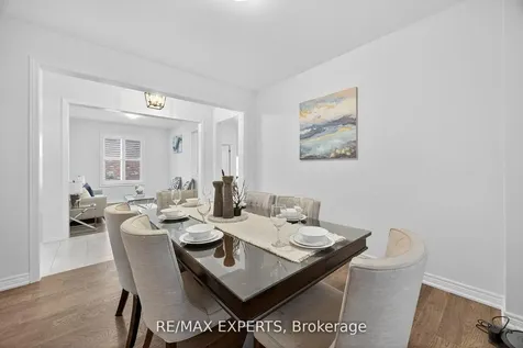 66 Robb Thompson Road East Gwillimbury ON L0G 1M0