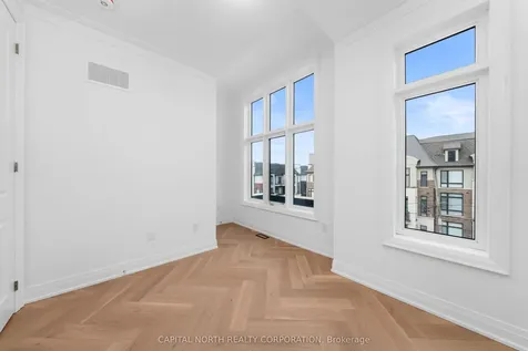 4B Mccachen Street Richmond Hill ON L4E 1L4