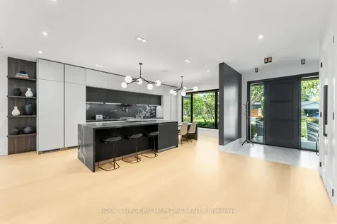 49 Norman Drive King ON L7B 1J2
