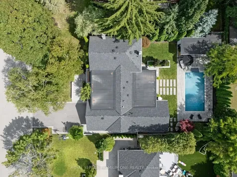 49 Norman Drive King ON L7B 1J2