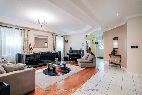 19 Nutmeg Street Markham ON L6B 0B7