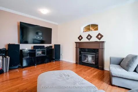 19 Nutmeg Street Markham ON L6B 0B7