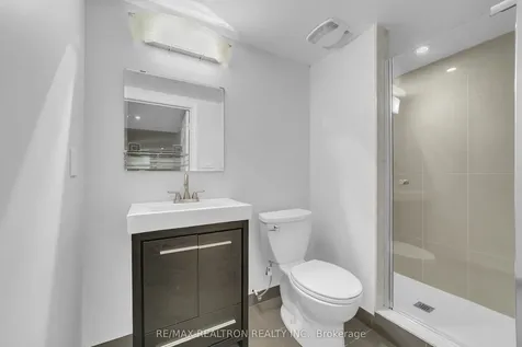 24 Beaumont Place Vaughan ON L4J 4X2