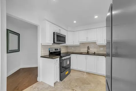 24 Beaumont Place Vaughan ON L4J 4X2