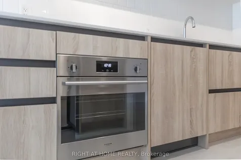 7950 Bathurst Street Vaughan ON L4J 0B8
