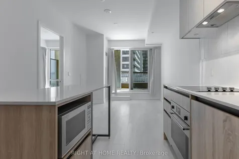 7950 Bathurst Street Vaughan ON L4J 0B8