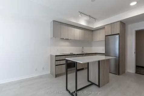 7950 Bathurst Street Vaughan ON L4J 0B8
