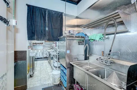 16 Vogell Road Richmond Hill ON L4B 3K4