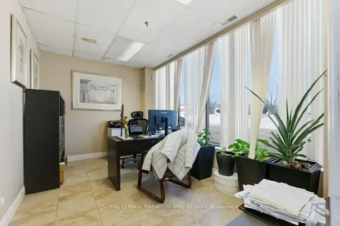 299 Applewood Crescent Vaughan ON L4K 4E7