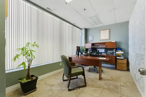 299 Applewood Crescent Vaughan ON L4K 4E7