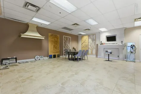 299 Applewood Crescent Vaughan ON L4K 4E7