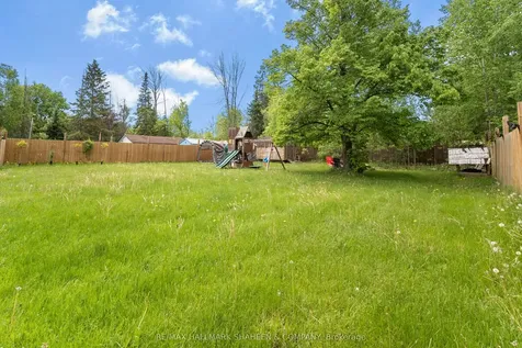 2196 Richard Street Innisfil ON L9S 2C4