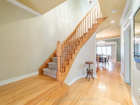 255 Shaftsbury Avenue Richmond Hill ON L4C 0L9