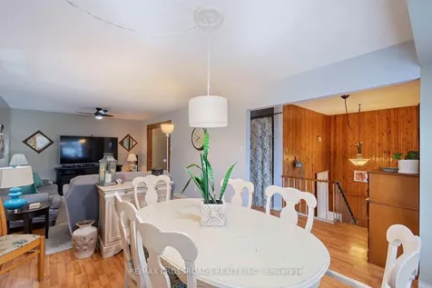 184 Collings Avenue Bradford West Gwillimbury ON L3Z 1N1