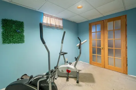 184 Collings Avenue Bradford West Gwillimbury ON L3Z 1N1