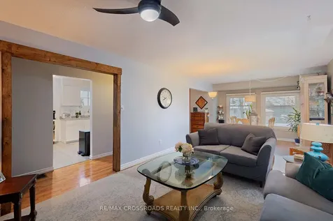 184 Collings Avenue Bradford West Gwillimbury ON L3Z 1N1