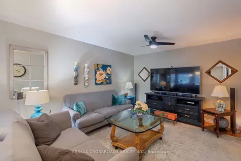 184 Collings Avenue Bradford West Gwillimbury ON L3Z 1N1