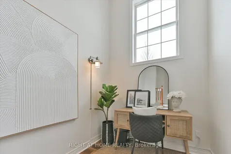 61 Milloy Place Aurora ON L4G 7L2