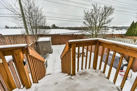 61 Milloy Place Aurora ON L4G 7L2